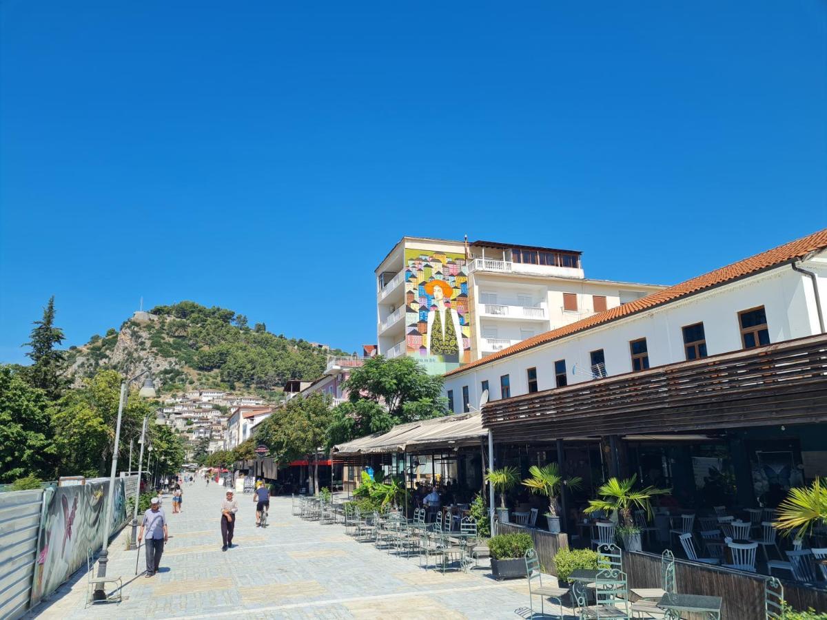 Daniel City Center Apartment Berat Exterior foto